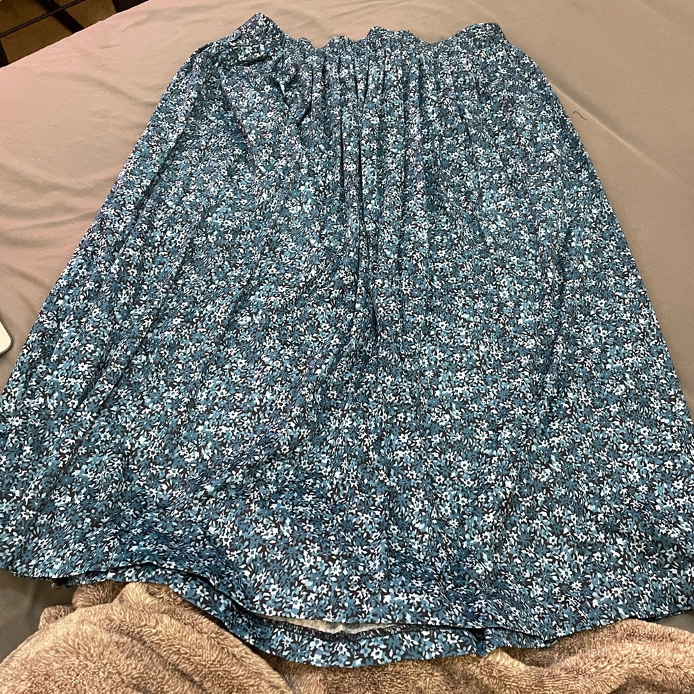 MIDI skirt